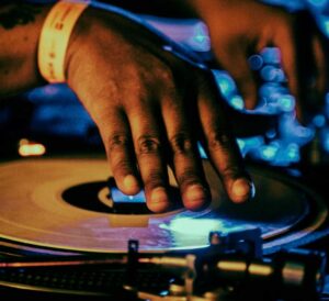Vinyl DJ